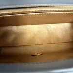 シャネル クラシック フラップ バッグ